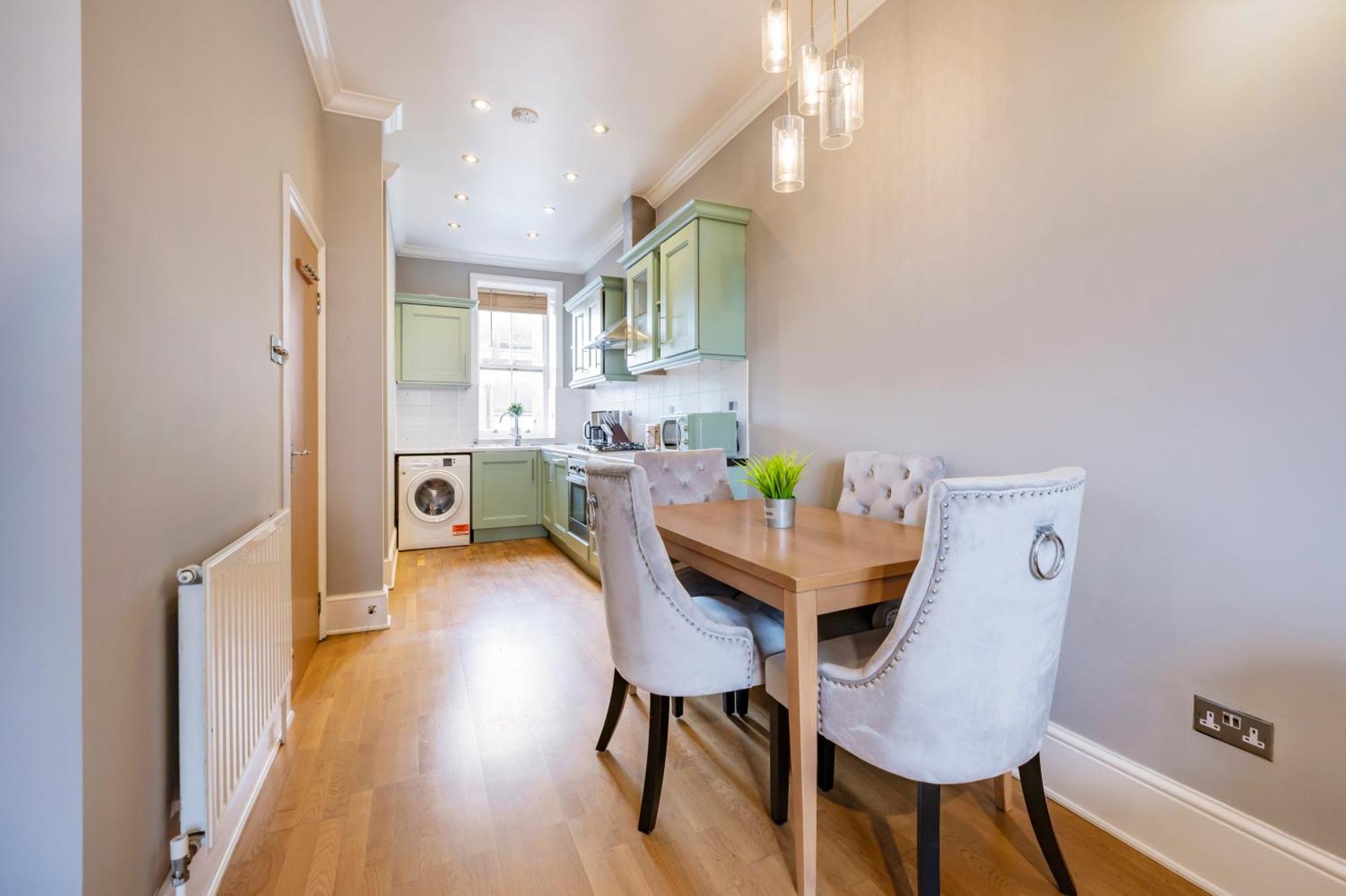 Large 1 Bedroom In Center Of London 3 Екстер'єр фото